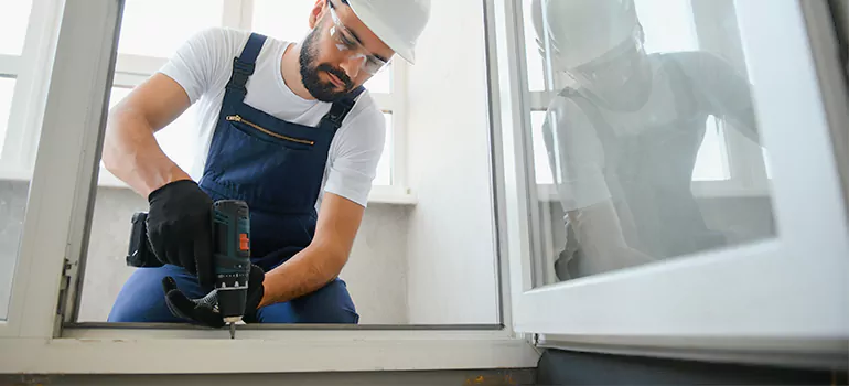Replace Broken Window Pane in Wright, FL